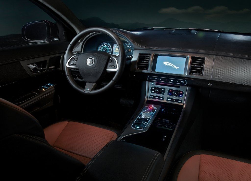2012 Jaguar Xfr Interior (View 2 of 5)