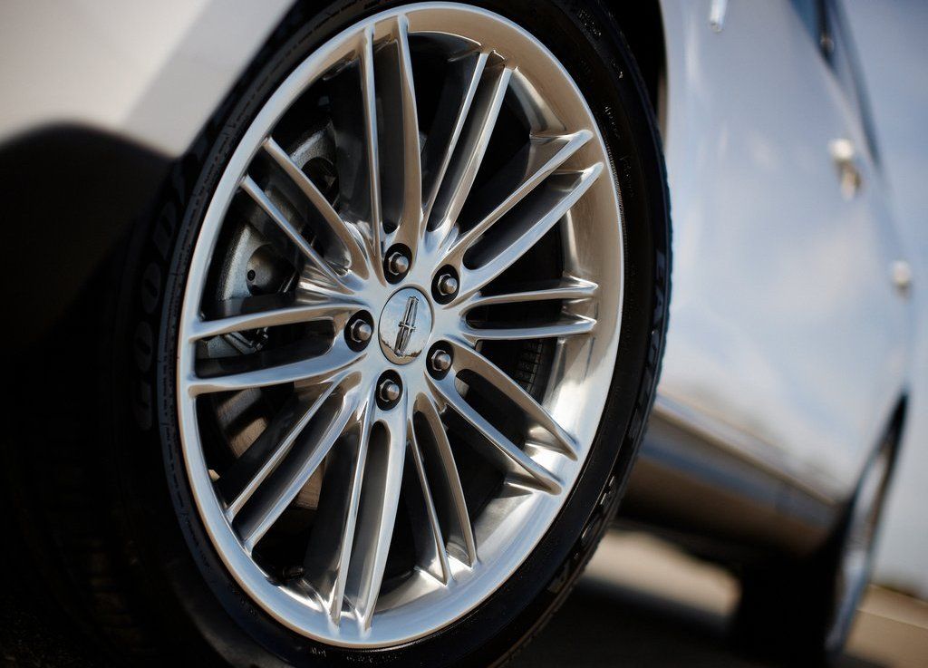 2013 Lincoln Mkt Wheels (View 8 of 9)