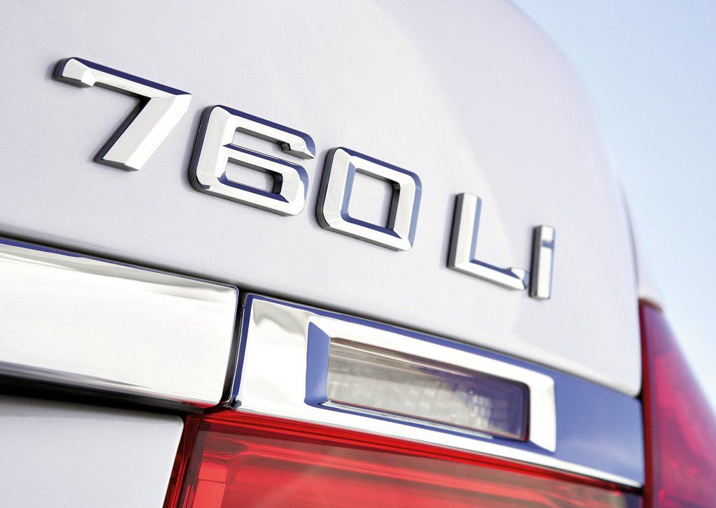 2010 BMW 760Li Emblem (View 4 of 25)
