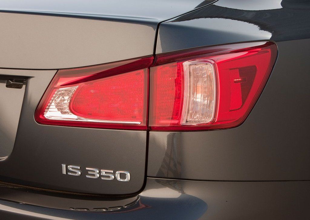 2011 Lexus IS 350 Tail Lamp (View 10 of 11)