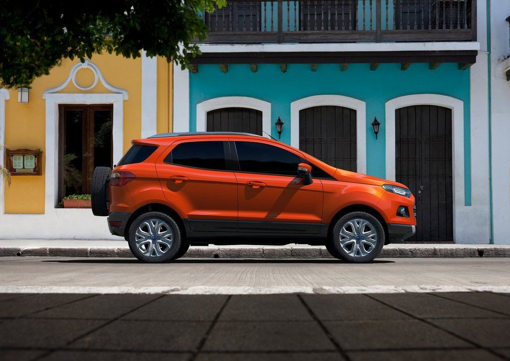 2013 Ford EcoSport Side (View 2 of 3)
