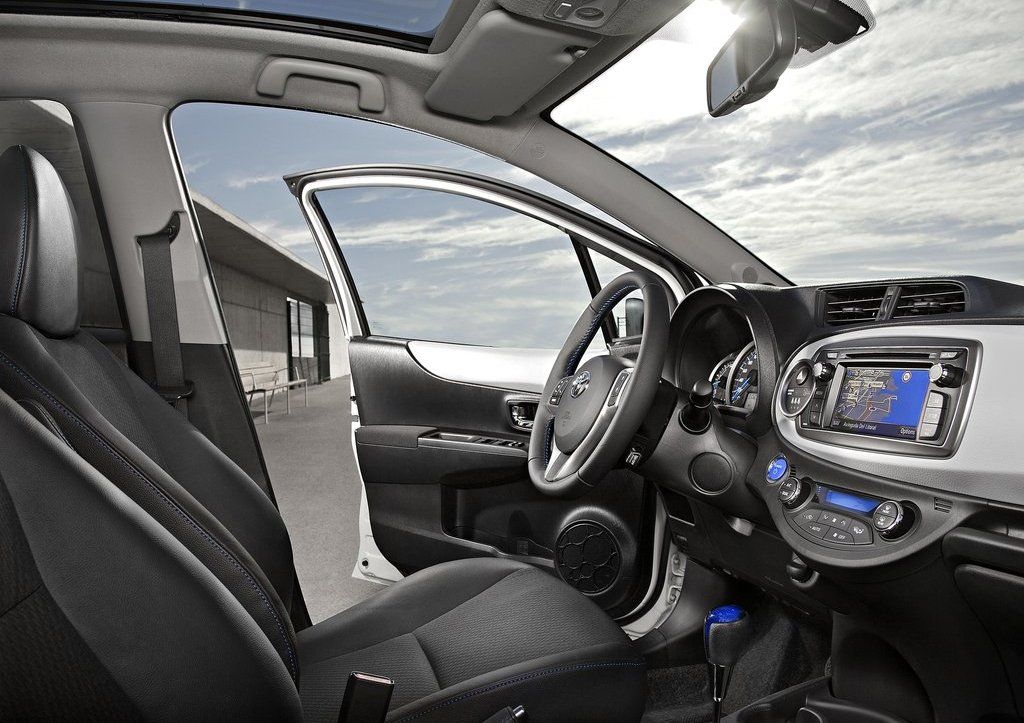 2013 Toyota Yaris Hybrid Interior (View 3 of 3)