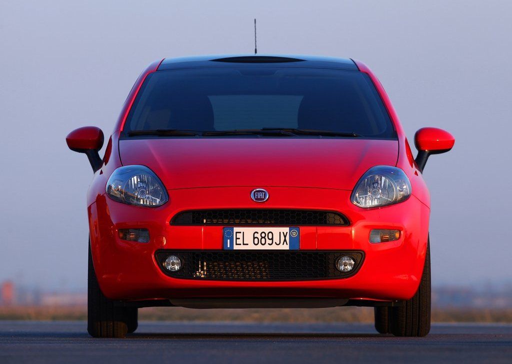 2012 Fiat Punto Front (View 4 of 21)