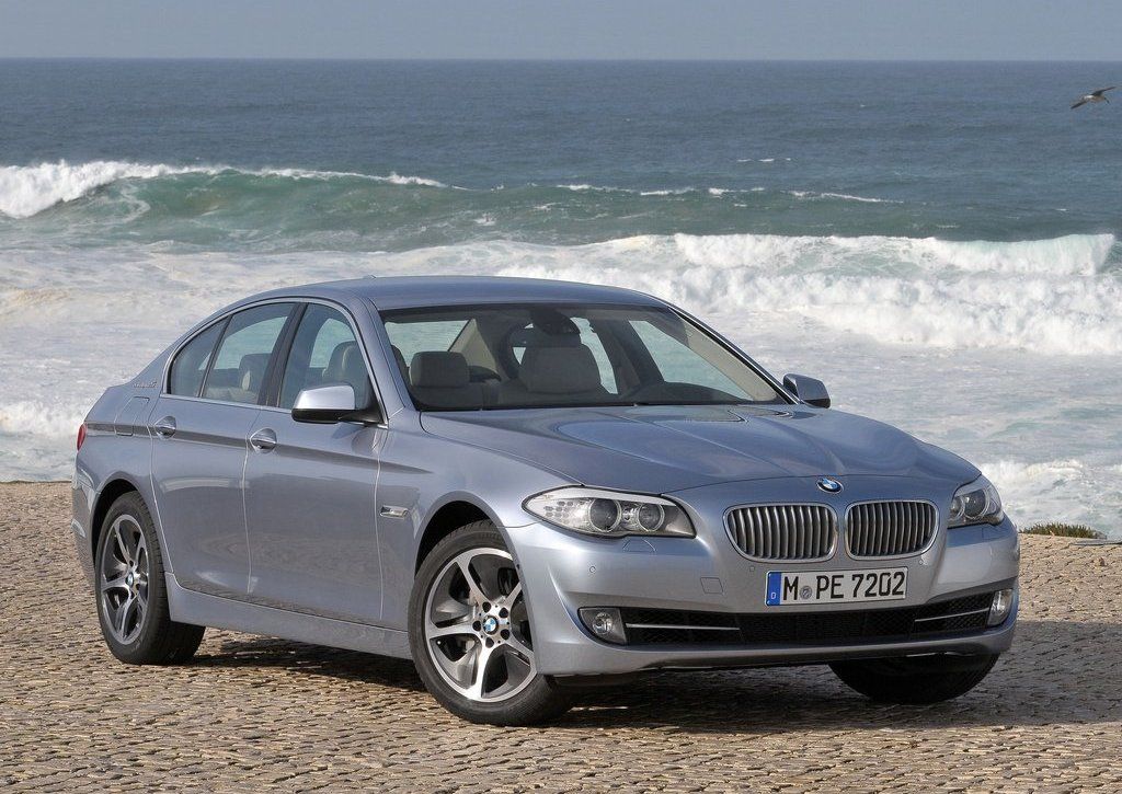 2013 BMW 5 ActiveHybrid  (View 1 of 30)