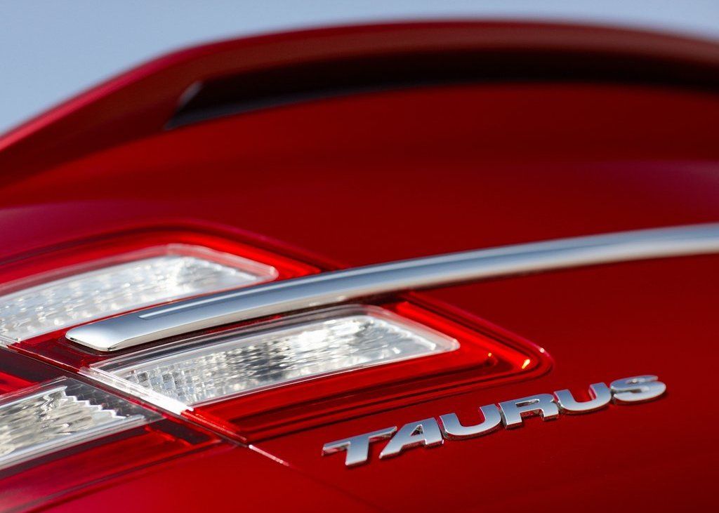 2013 Ford Taurus SHO Emblem (View 2 of 17)