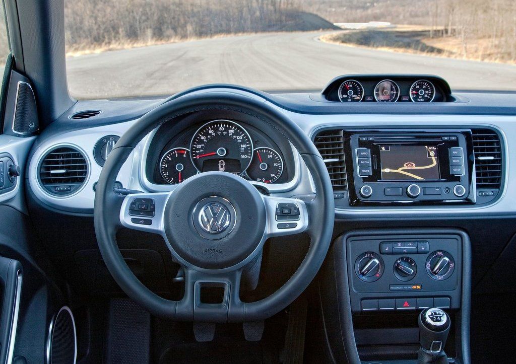 2013 Volkswagen Beetle TDI Interior (View 4 of 6)