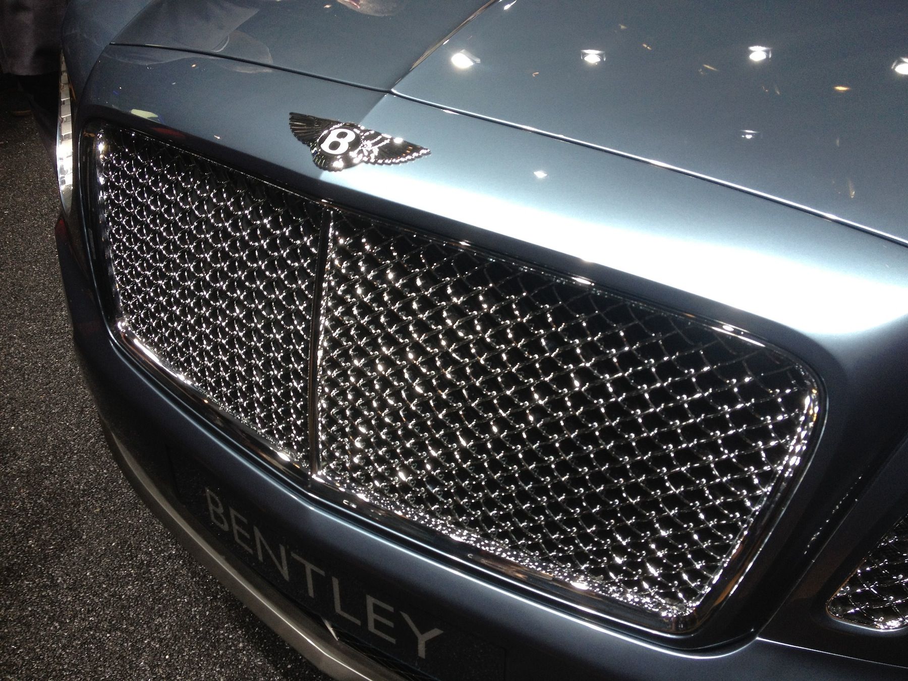 2012 Bentley EXP 9 F SUV Grill (View 10 of 10)