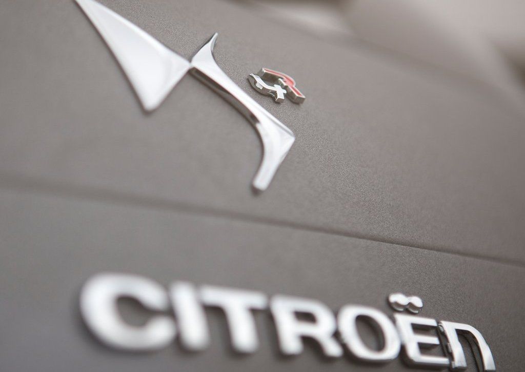 2012 Citroen DS4 Racing Concept Emblem (View 1 of 5)