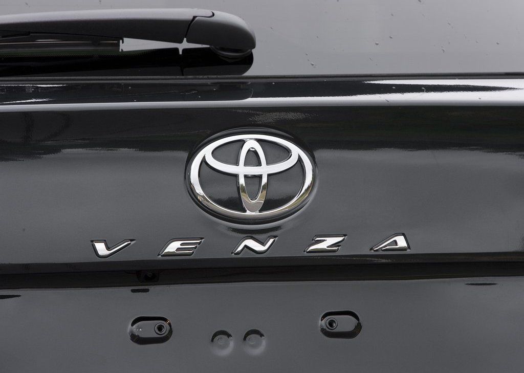 2013 Toyota Venza Logo (View 18 of 25)