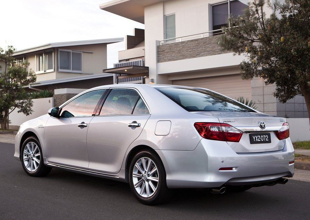 2012 Toyota Aurion Rear Angle (View 19 of 25)