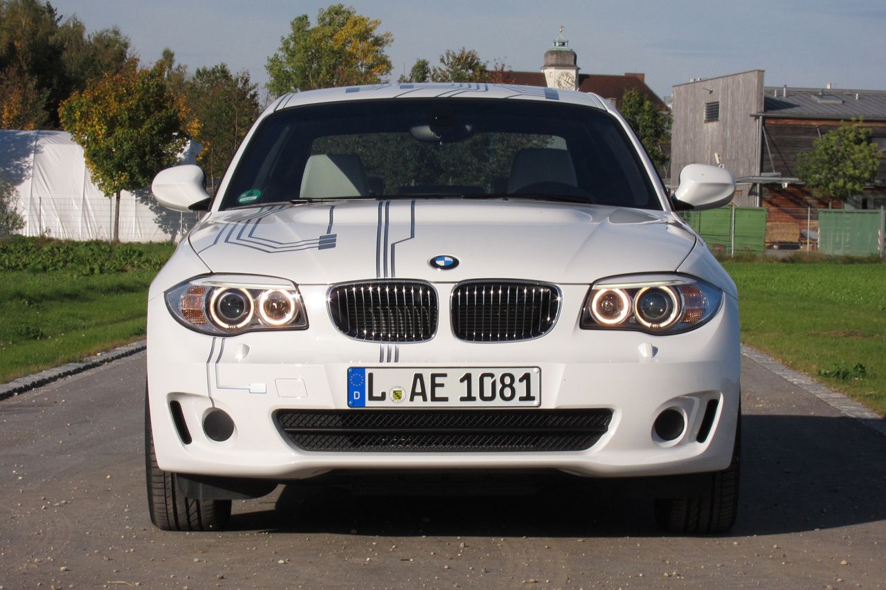 2012 BMW ActiveE Front (View 5 of 12)