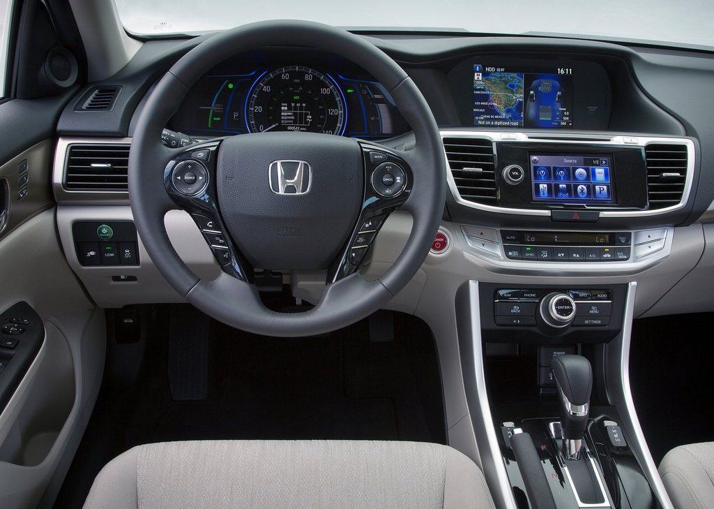 2014 Honda Accord PHEV Interior (View 6 of 15)