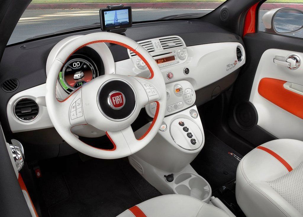 2014 Fiat 500e Interior (View 2 of 5)
