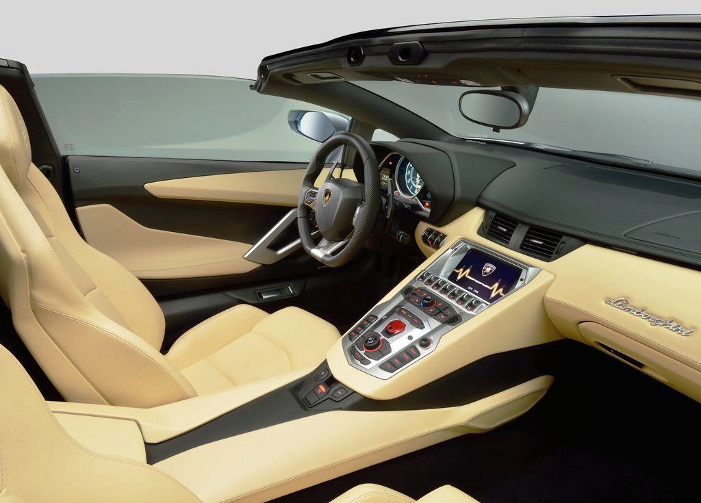 2014 Lamborghini Aventador LP700 4 Roadster Interior (View 2 of 5)