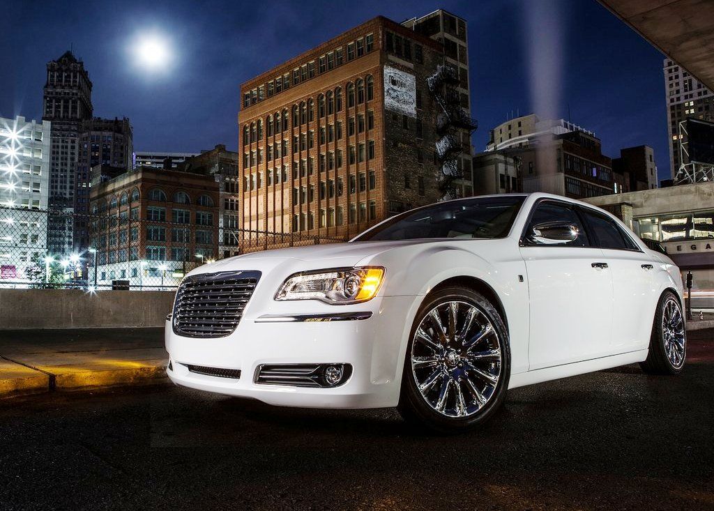 2013 Chrysler 300 Motown Front Angle (View 1 of 7)