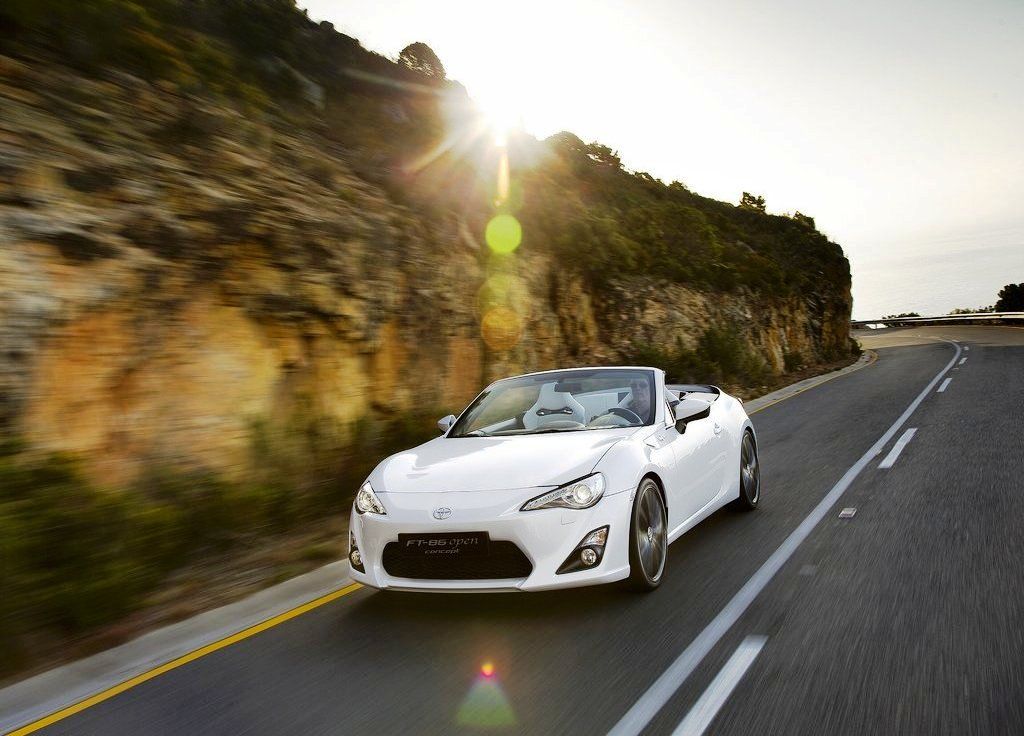 Toyota FT 86 Open (2013) (View 7 of 7)