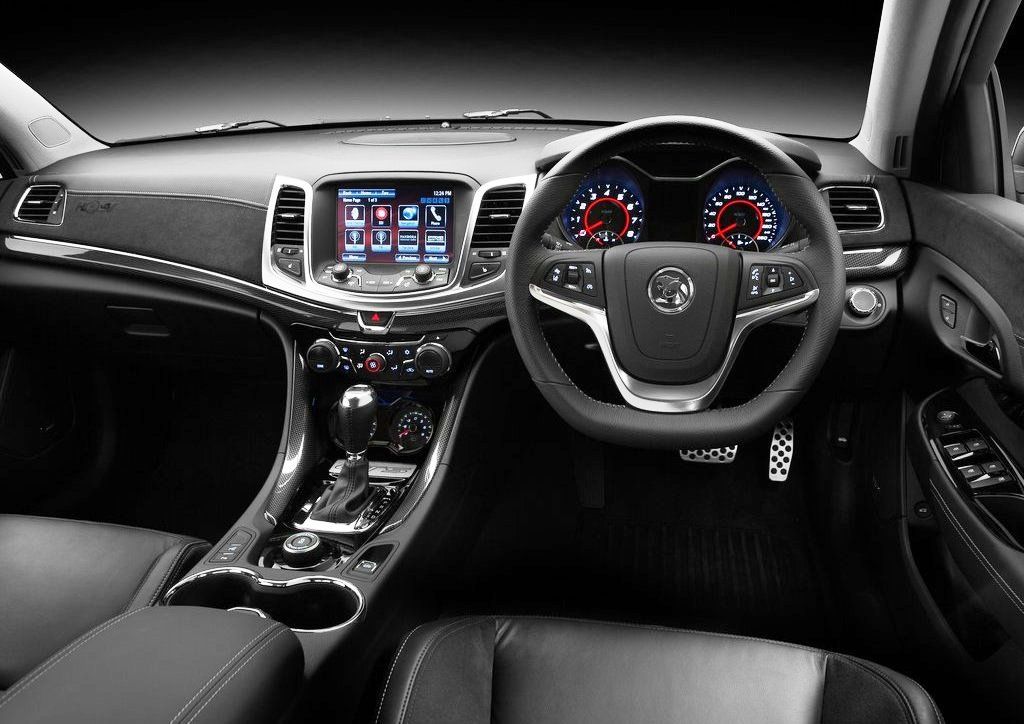 2014 Vauxhall VXR8 Interior Design (View 2 of 6)