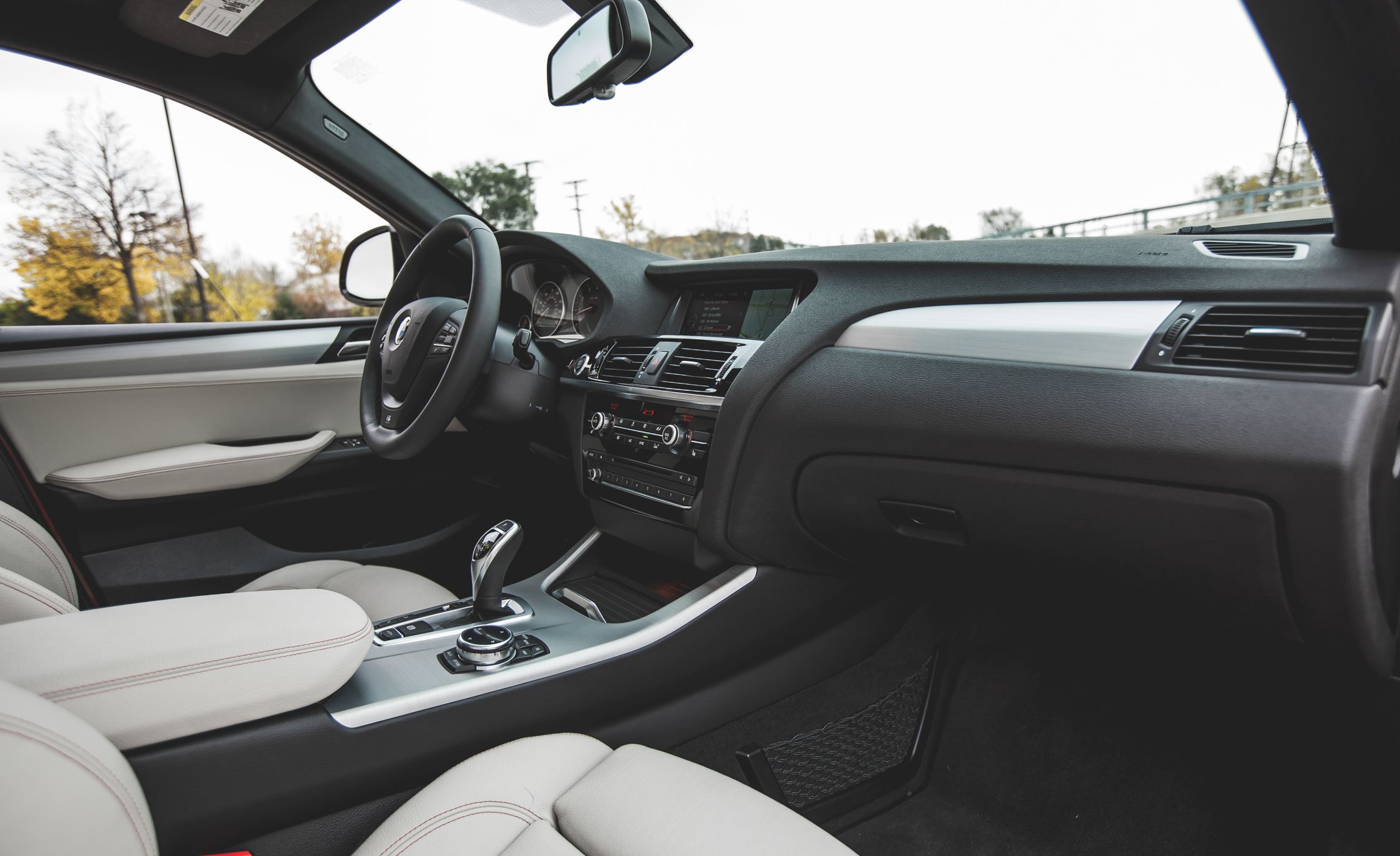 2015 BMW X4 XDrive28i Interior (View 8 of 29)
