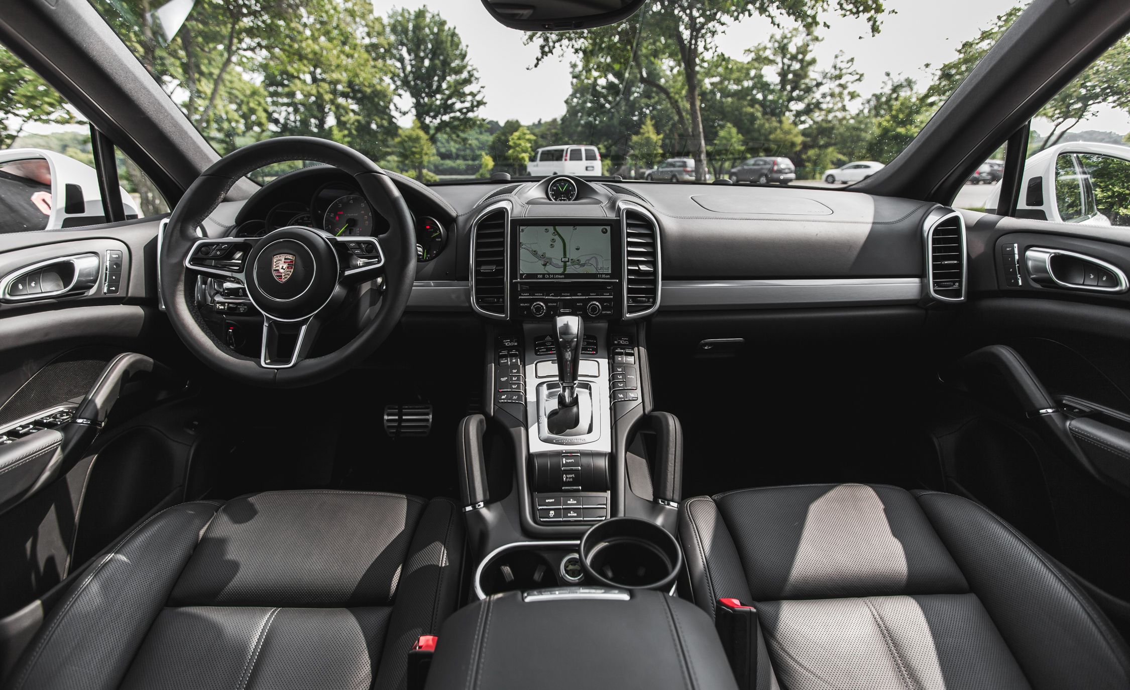 2015 Porsche Cayenne S E Hybrid (View 26 of 30)