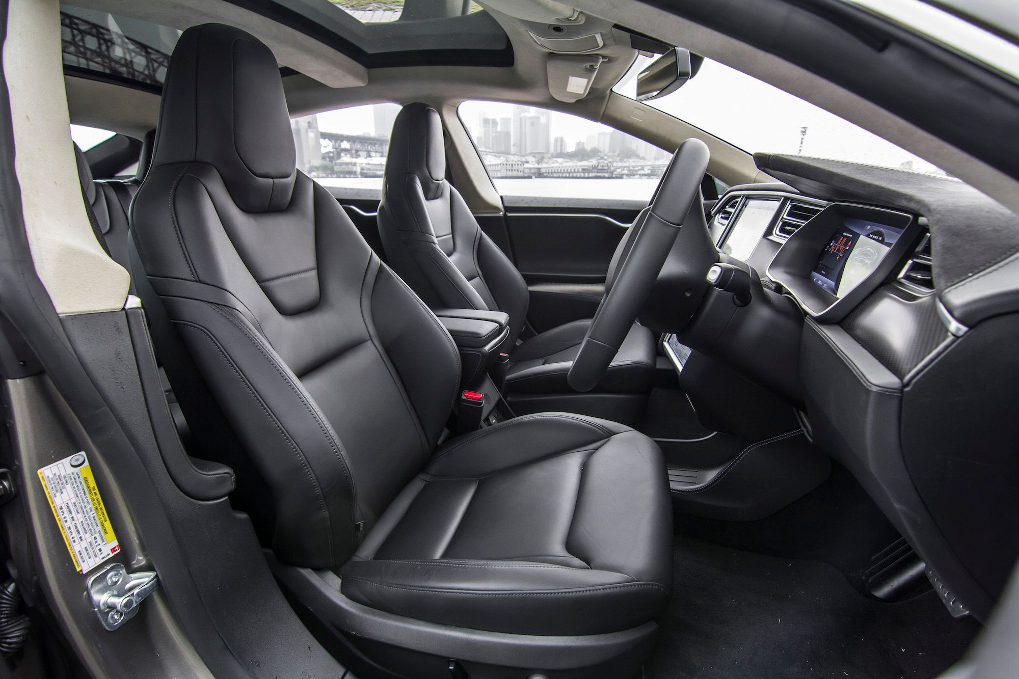 2015 Tesla Model S P85d Cockpit Seat Interior (View 20 of 37)