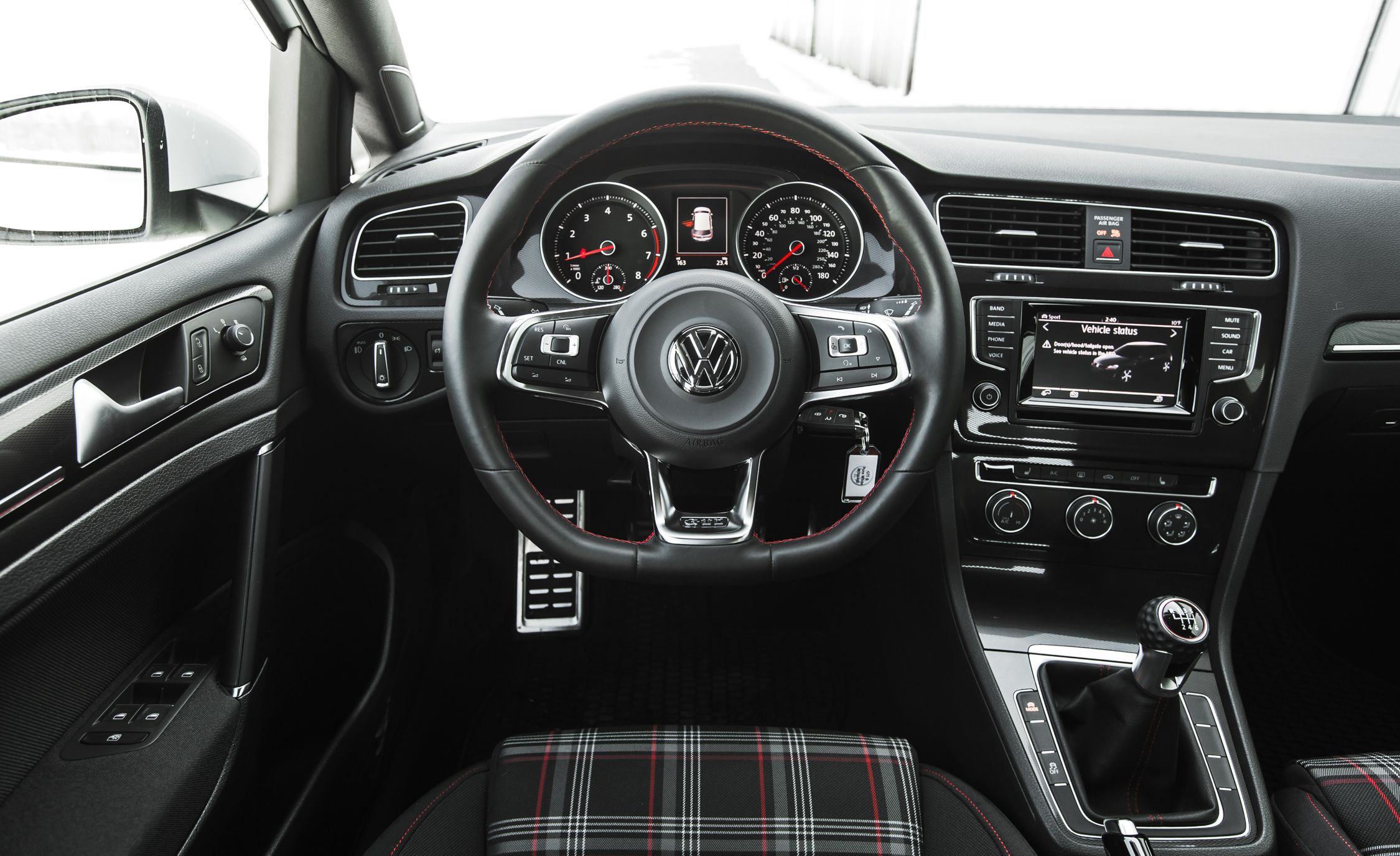 2015 Volkswagen GTI (View 1 of 55)