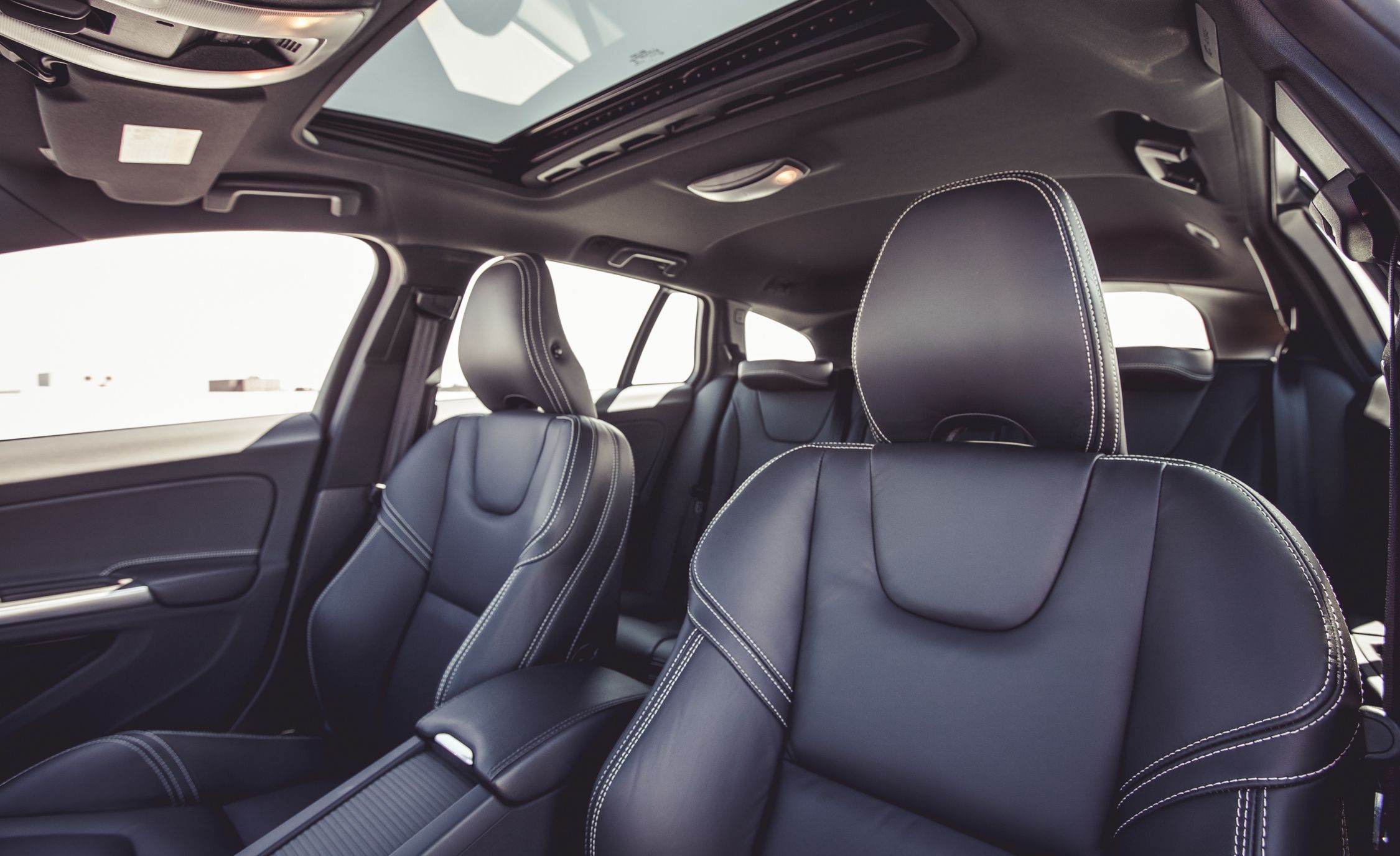 2015 Volvo V60 Interior (View 38 of 38)