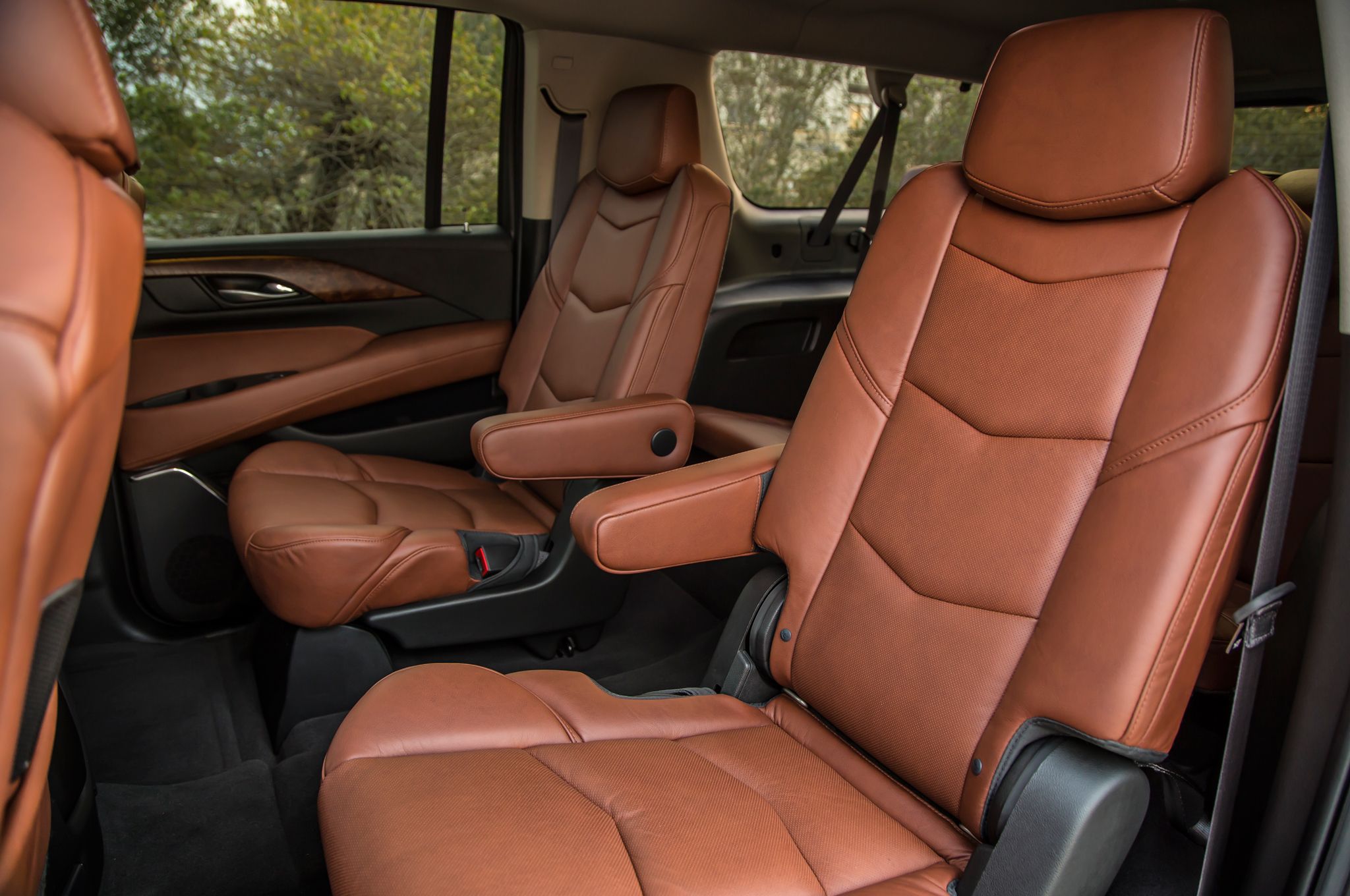 2015 Cadillac Escalade Rear Interior Seats (View 10 of 14)