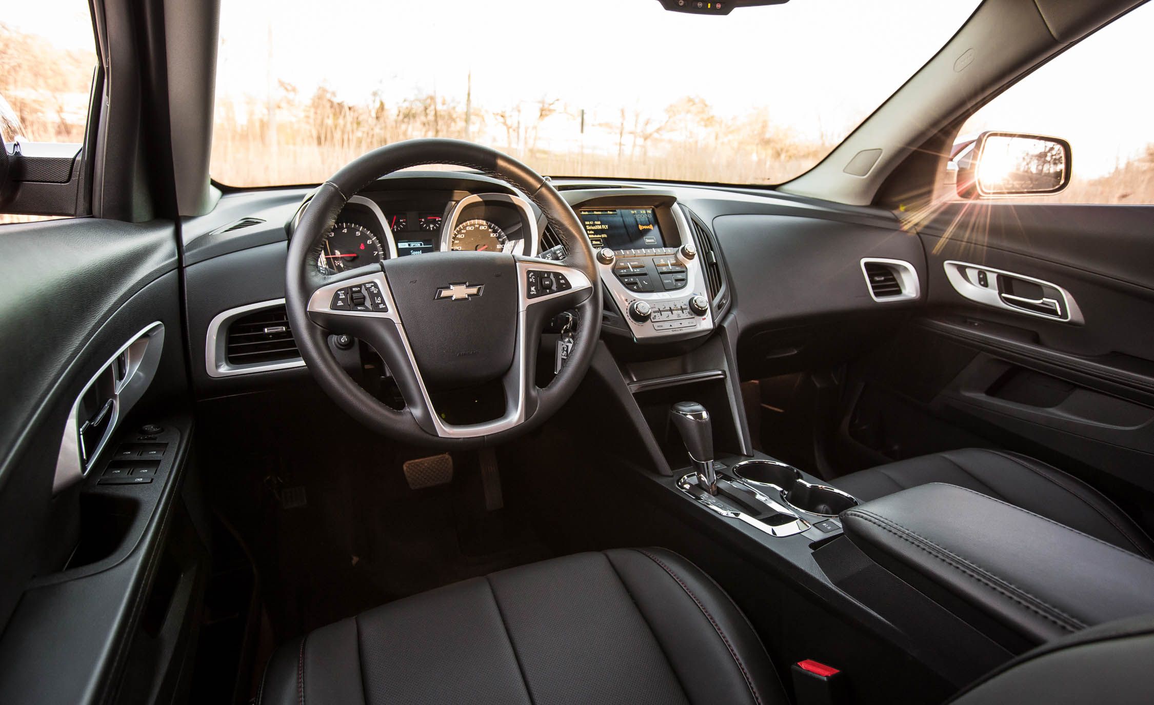 2016 Chevrolet Equinox LTZ (View 2 of 25)