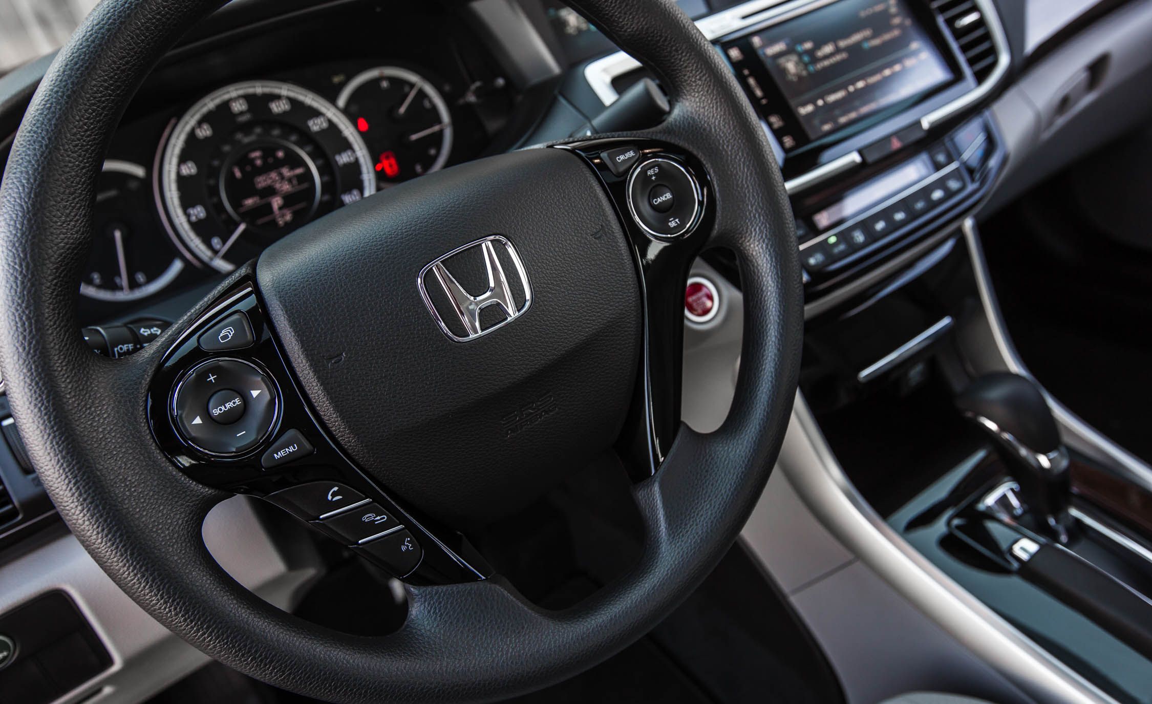 2016 Honda Accord EX (View 8 of 52)