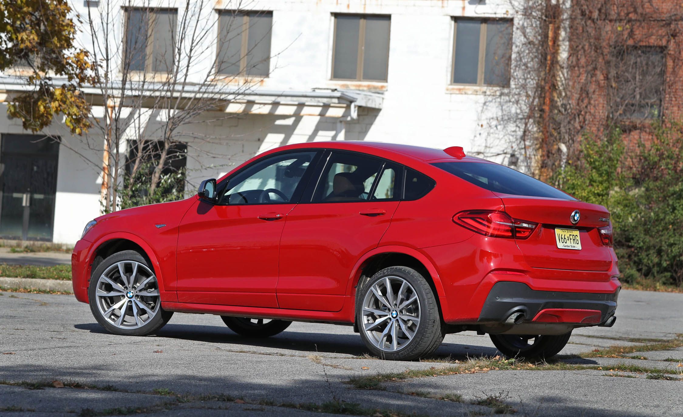 2017 BMW X4 M40i (View 5 of 14)