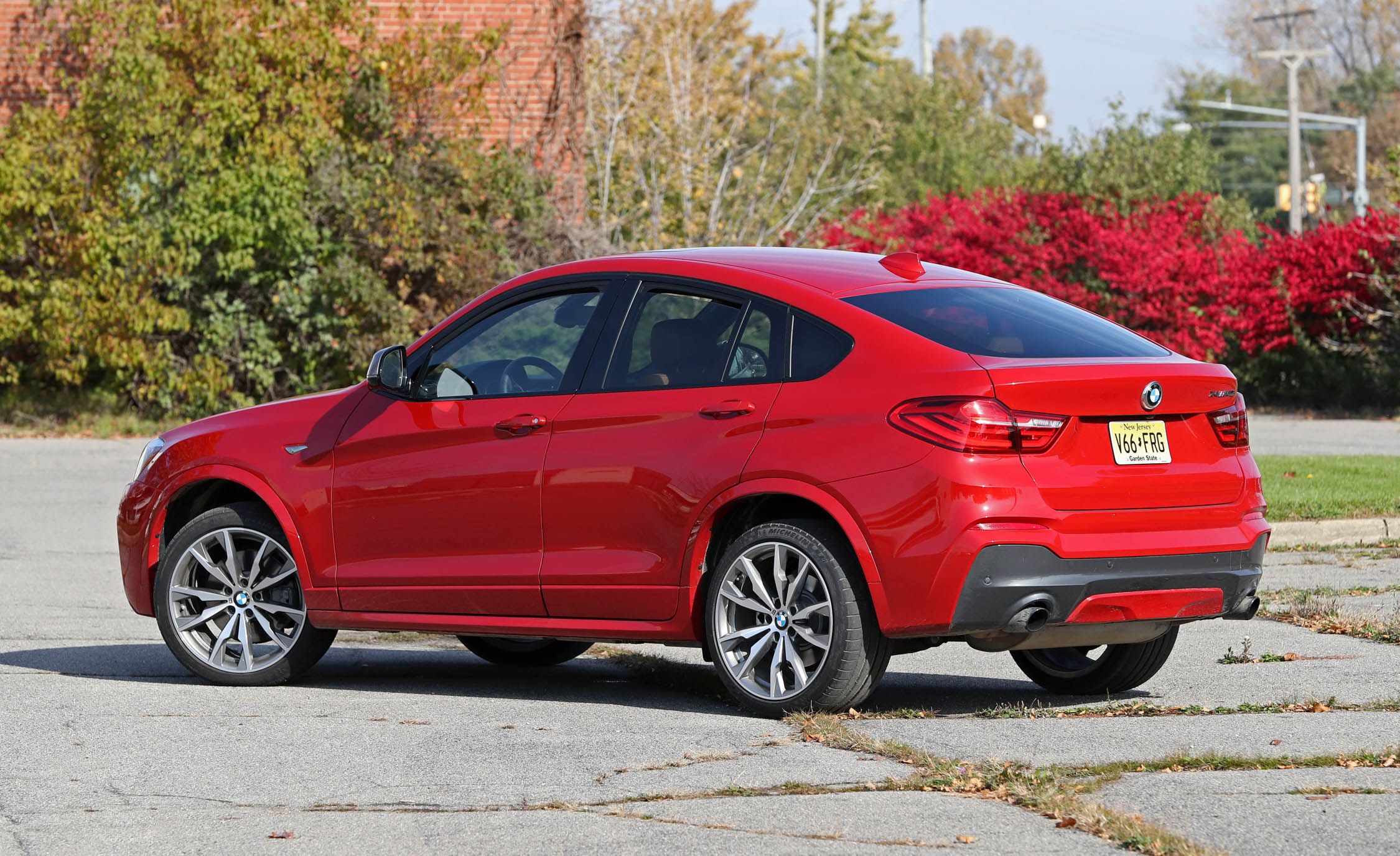 2017 BMW X4 M40i (View 4 of 14)