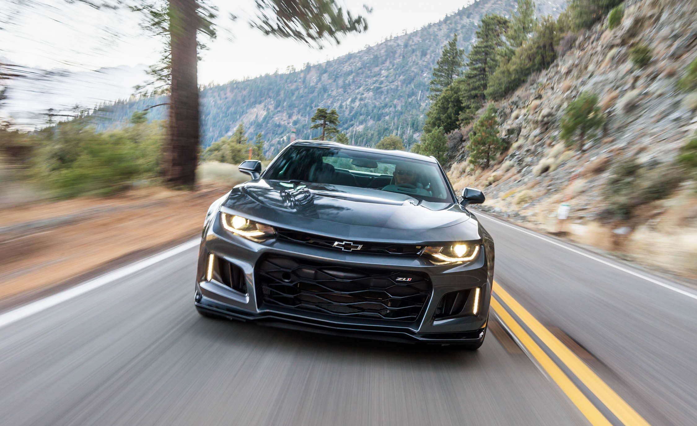 2017 Chevrolet Camaro ZL1 Grey Test Drive Front Preview (View 43 of 62)