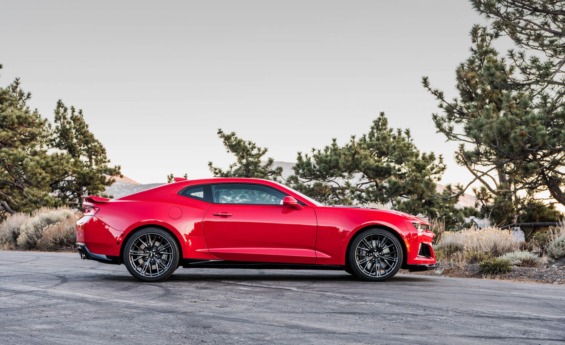 2017 Chevrolet Camaro ZL1 Red Exterior Side (View 62 of 62)