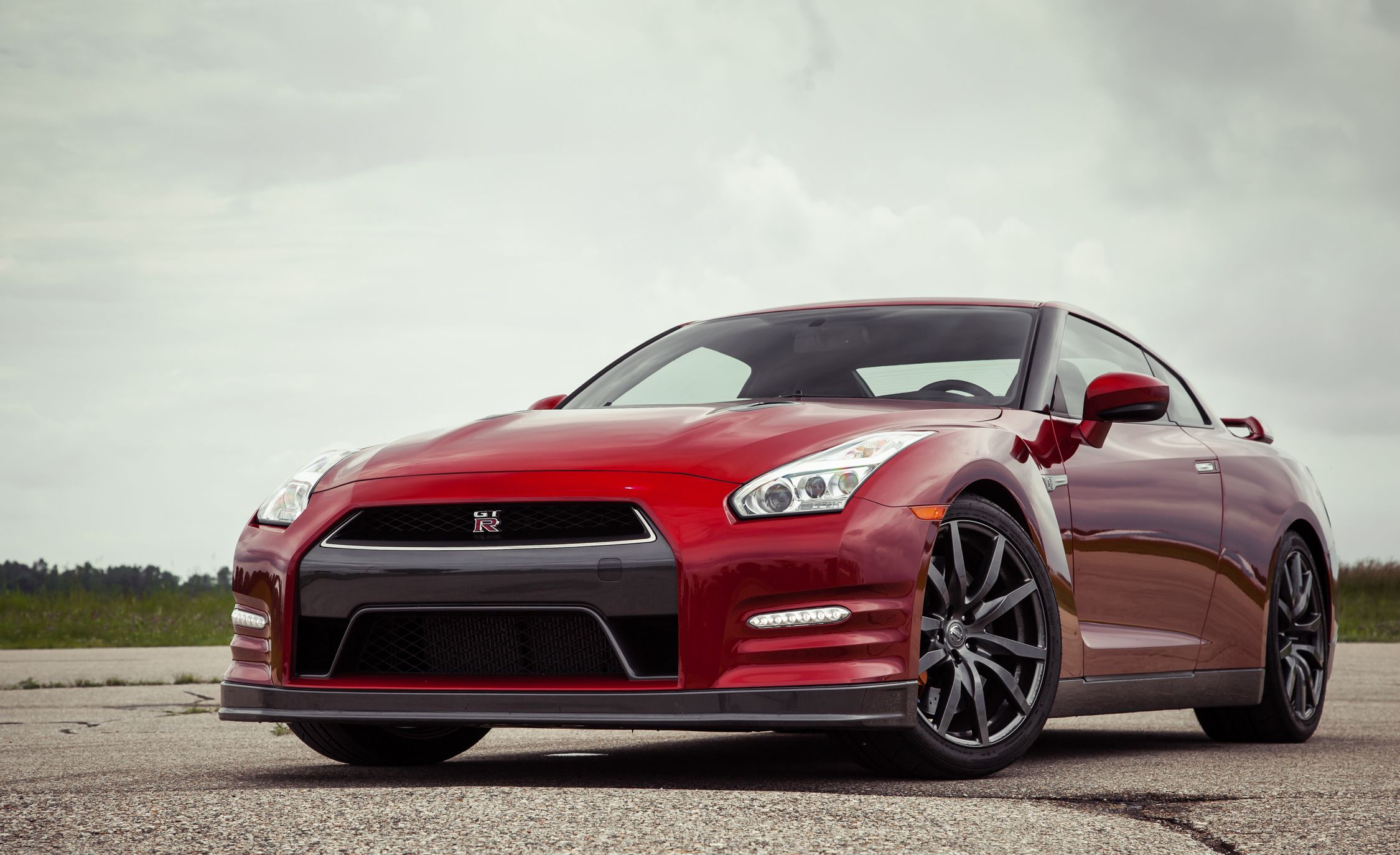 2015 Nissan Gt R (View 8 of 25)