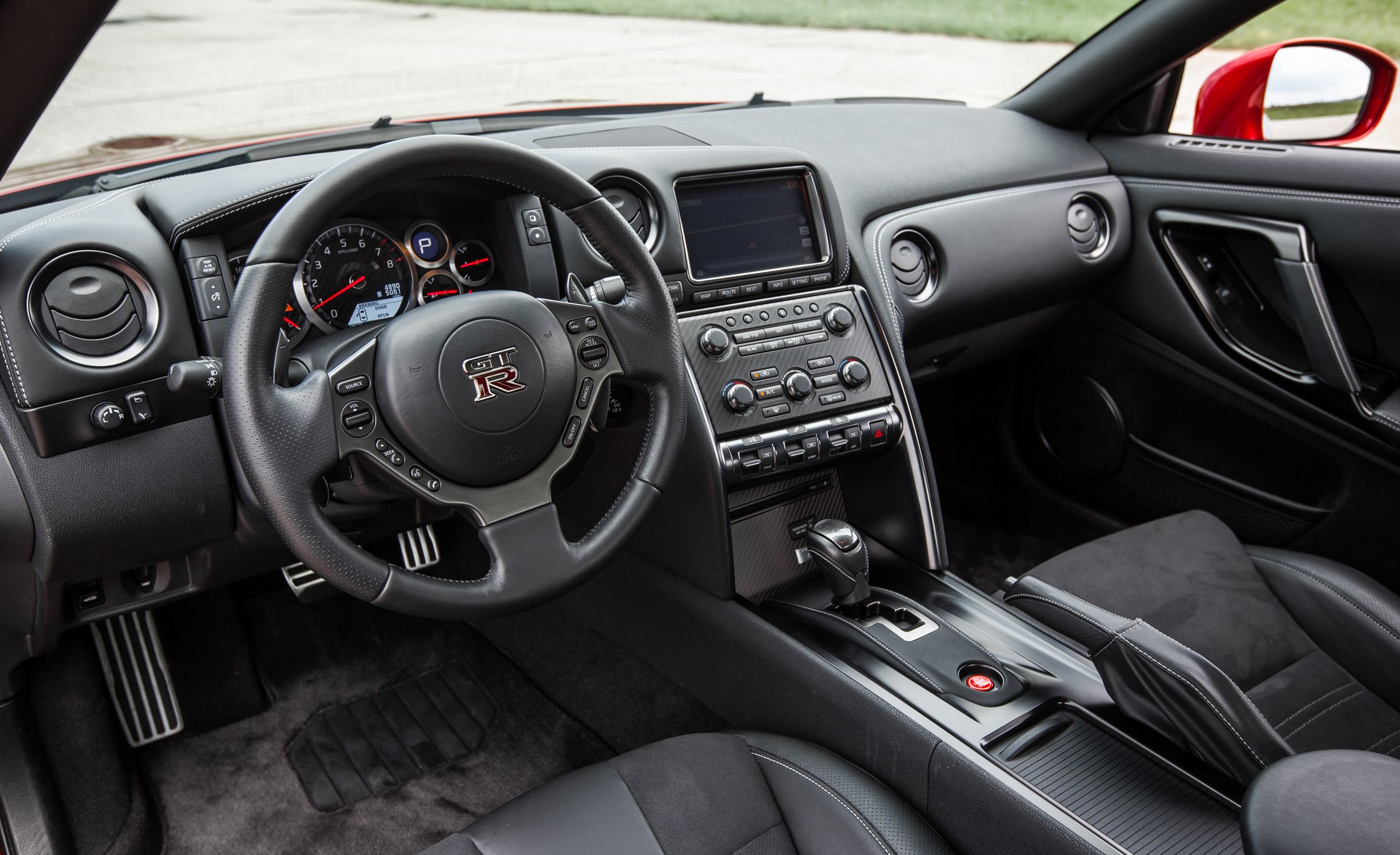 2015 Nissan GT R Interior (View 10 of 25)