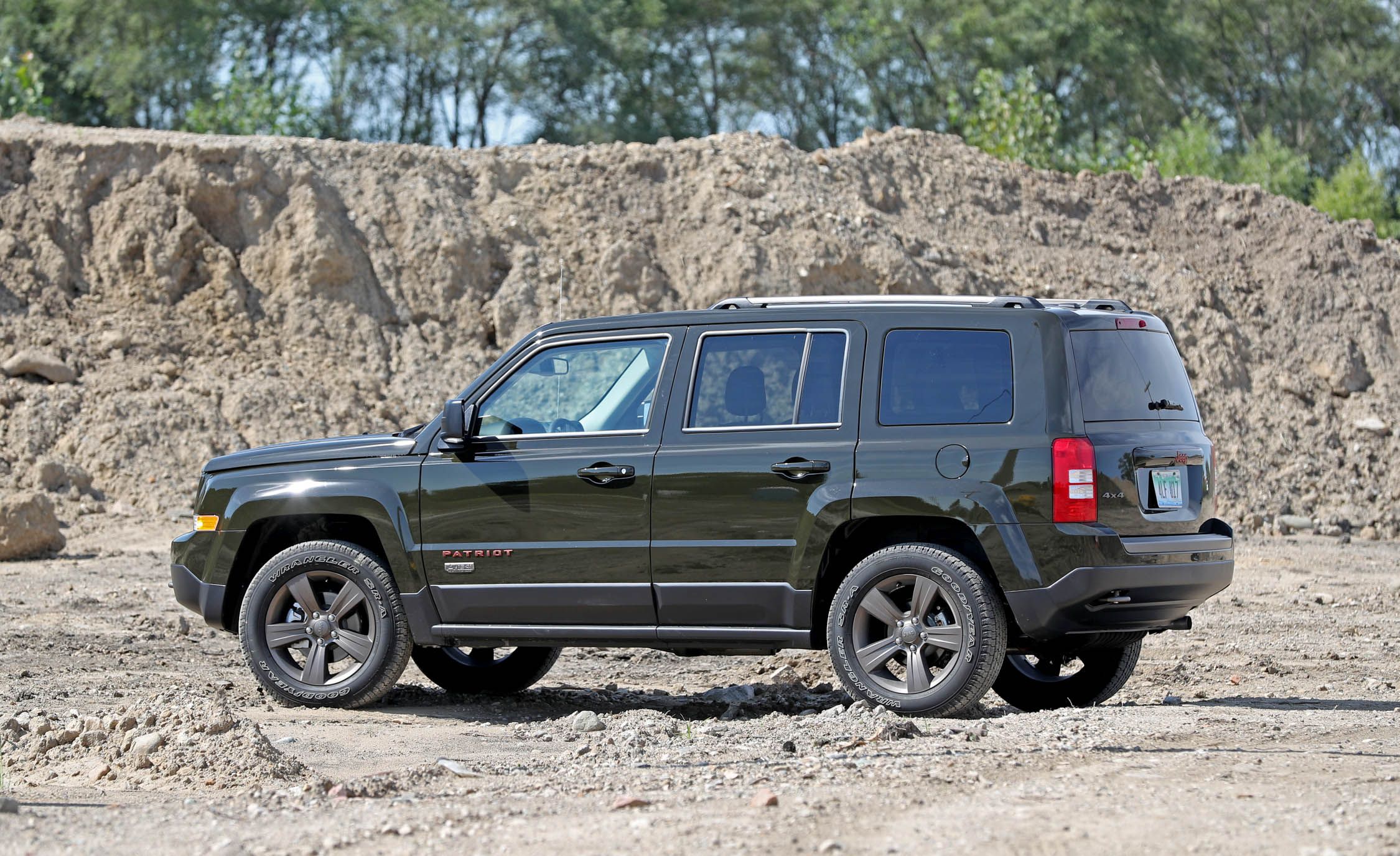 2016 Jeep Patriot Exterior Side (View 19 of 27)