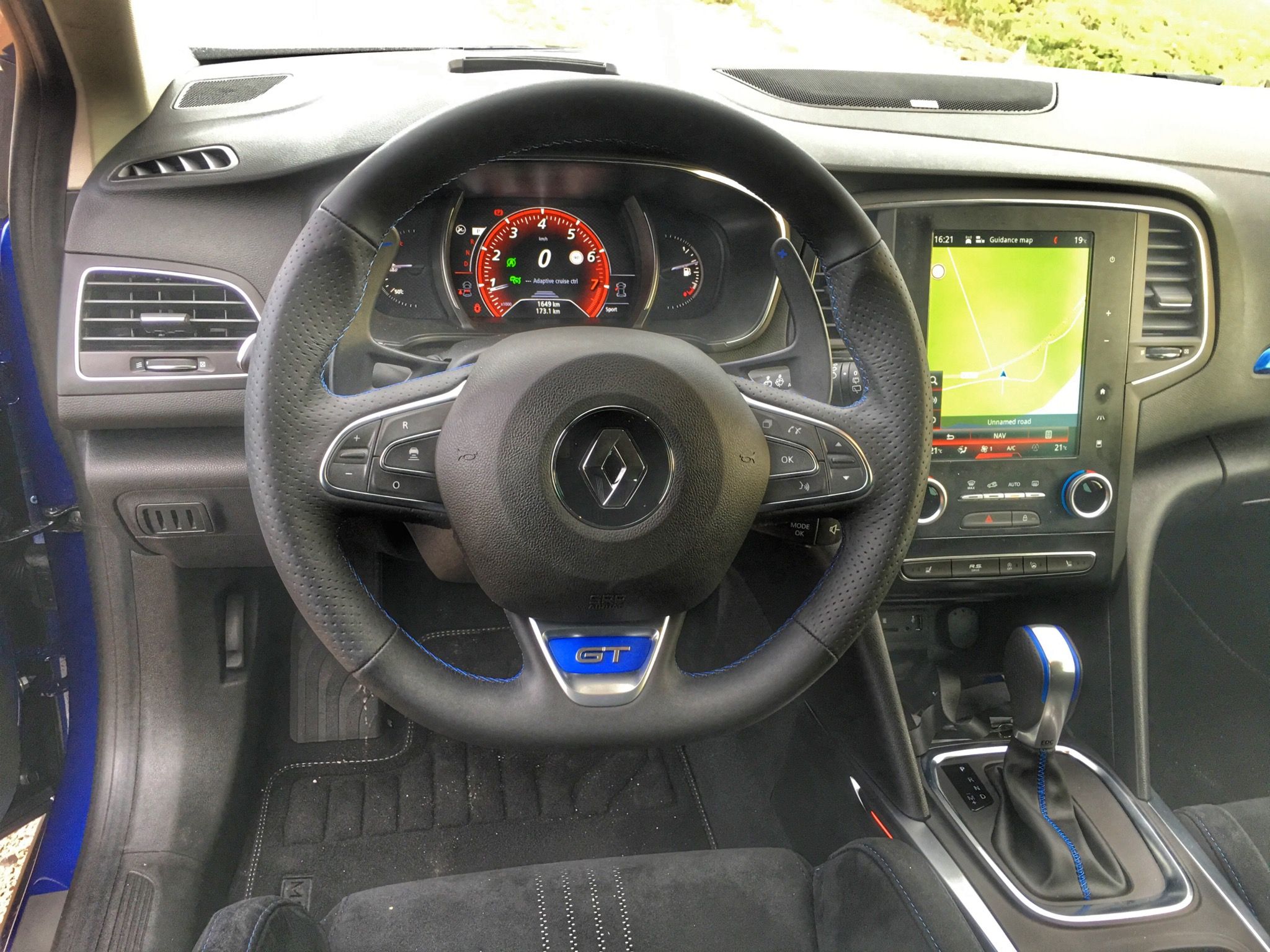 2016 Renault Megane Gt Streering And Dashboard (View 1 of 27)