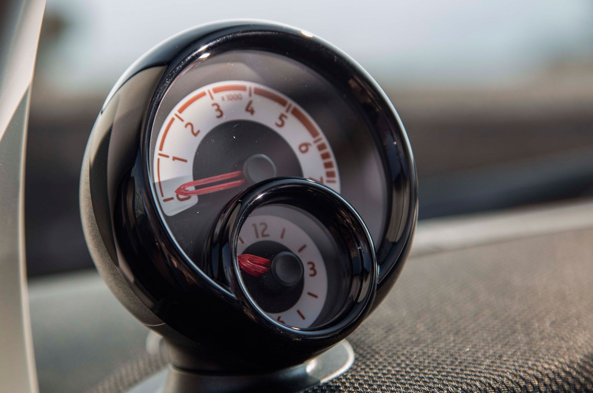 2016 Smart Fortwo Rpm Gauge (View 1 of 17)