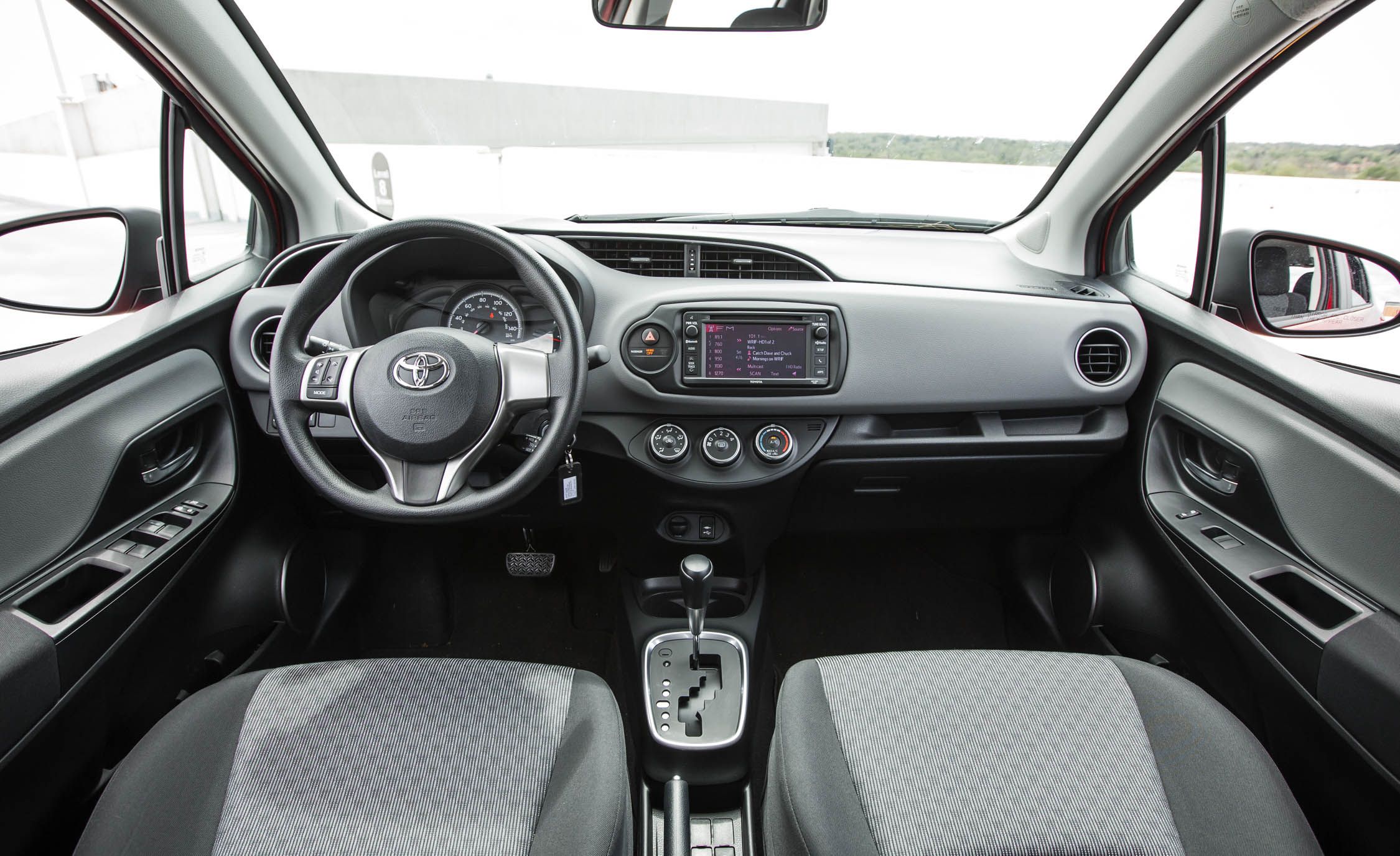 2016 Toyota Yaris Le (View 15 of 24)
