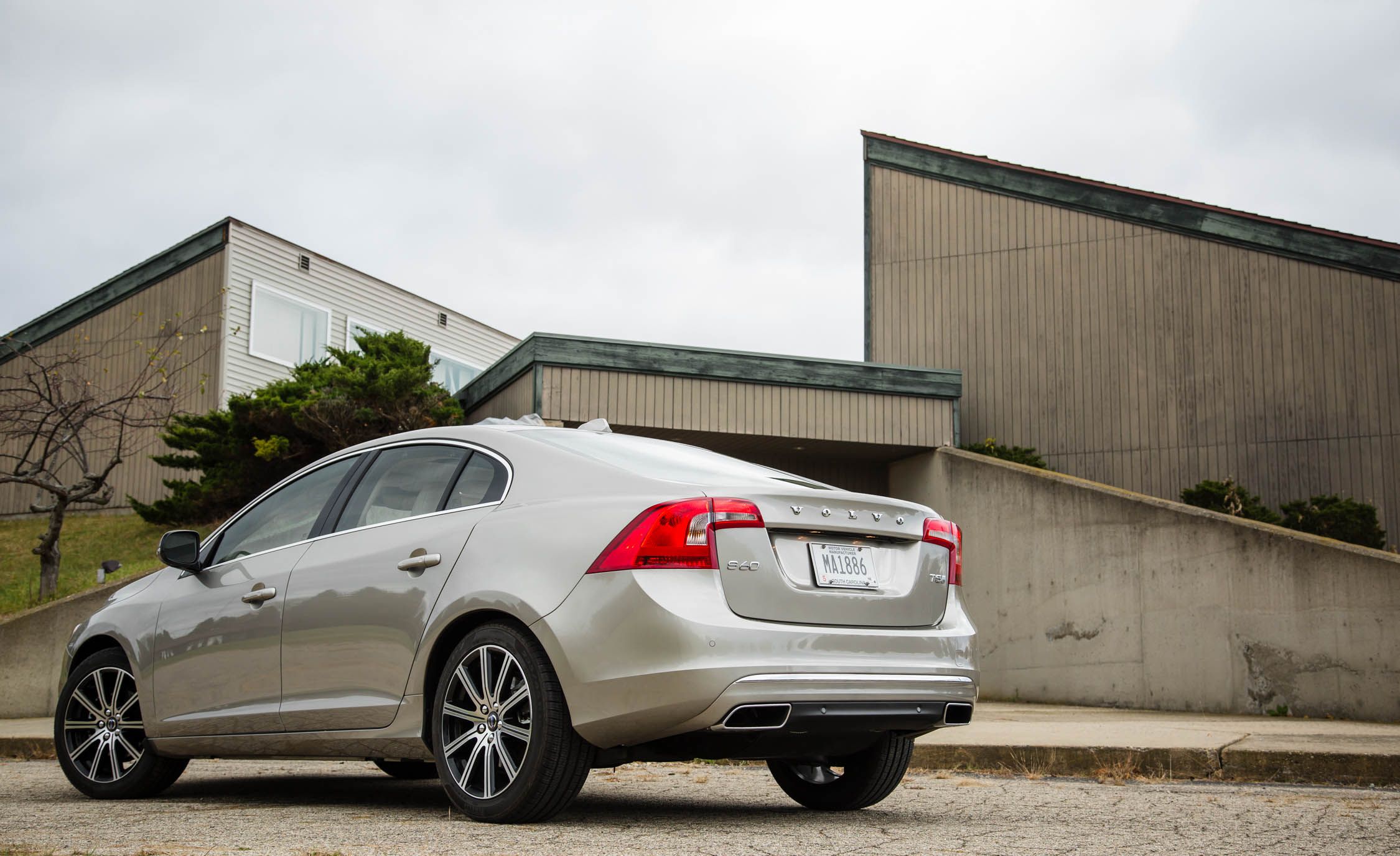 2016 Volvo S60 T5 Inscription Exterior Full Rear And Side (View 16 of 28)