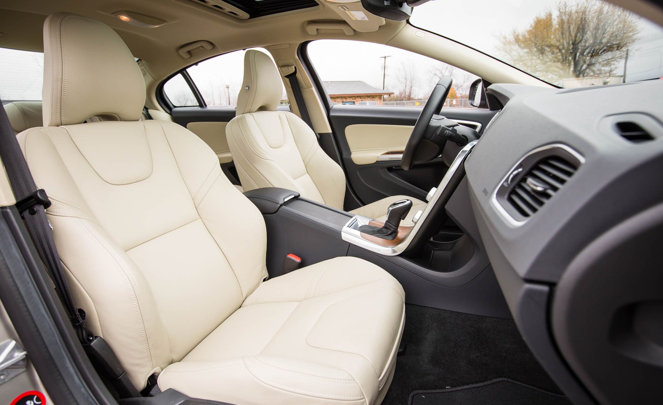 2016 Volvo S60 T5 Inscription Interior Passenger Seats Front (View 1 of 28)