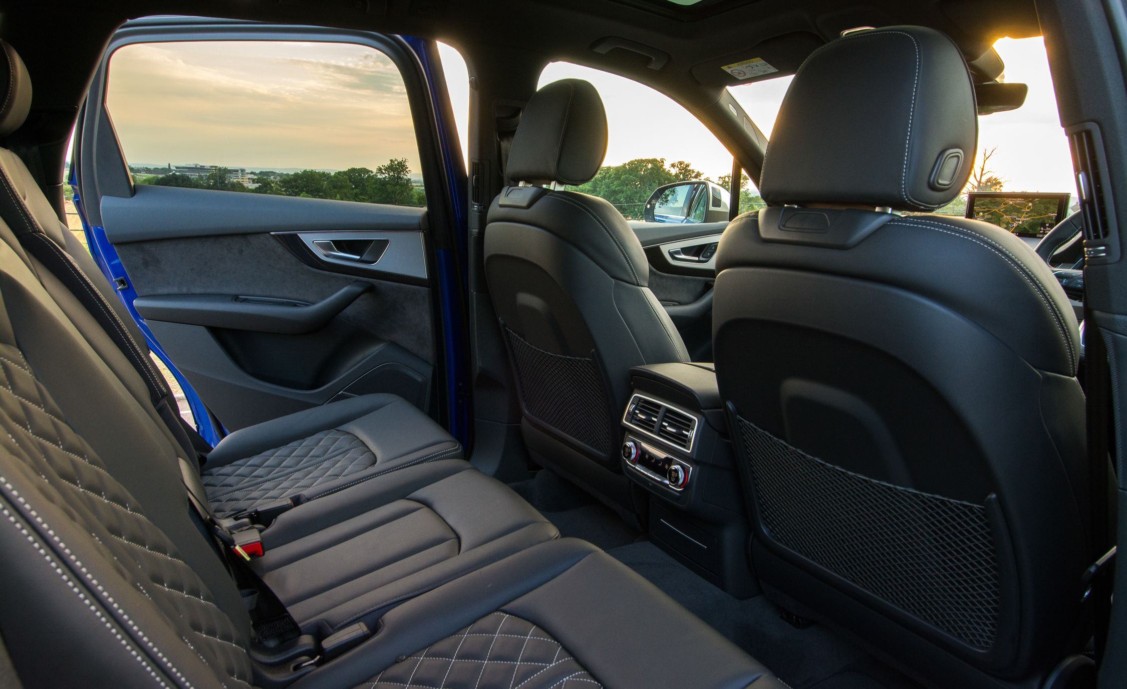 2017 Audi Sq7 Interior Seats Rear (View 9 of 15)