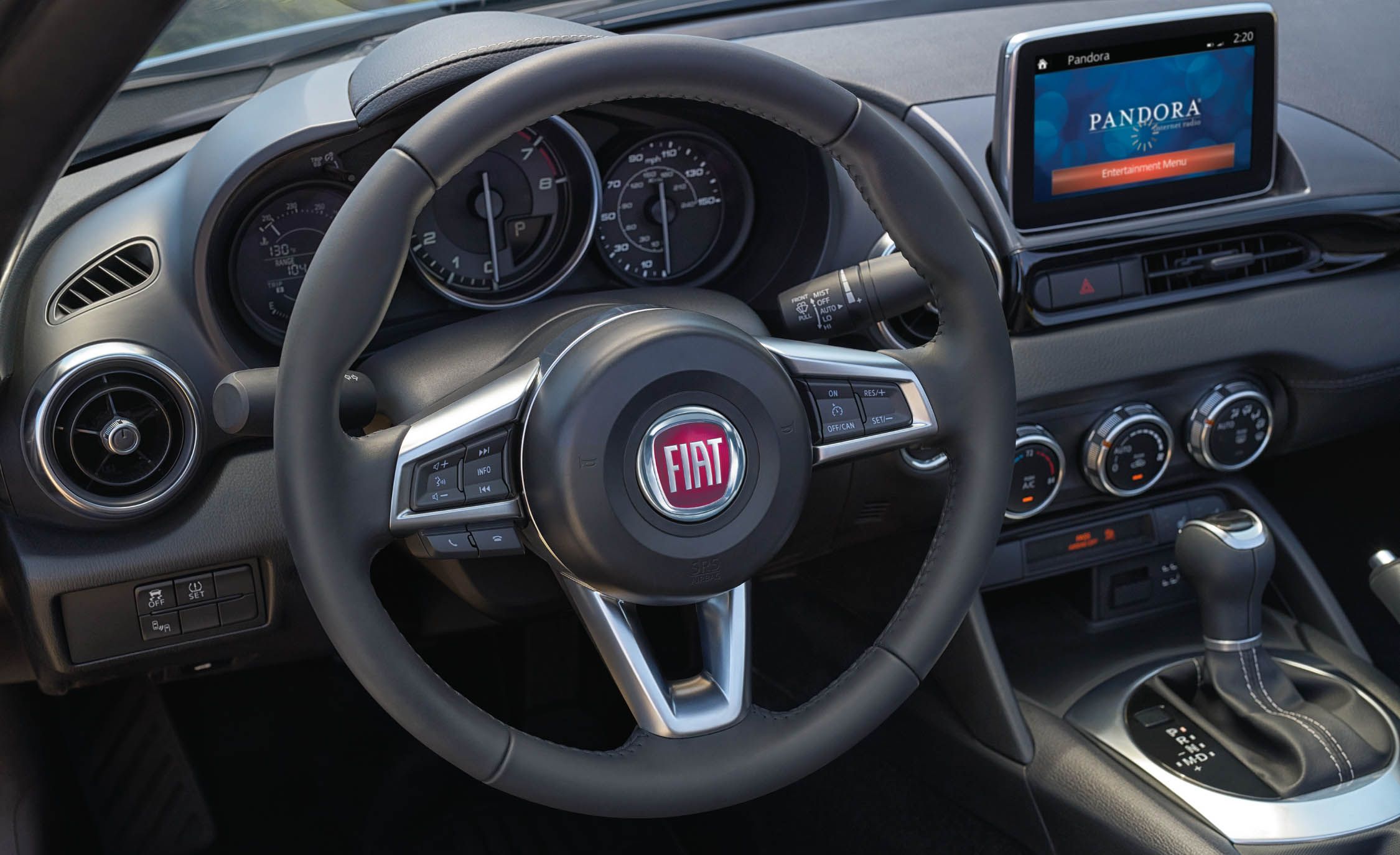 2017 Fiat 124 Spider Cockpit Interior (View 18 of 23)