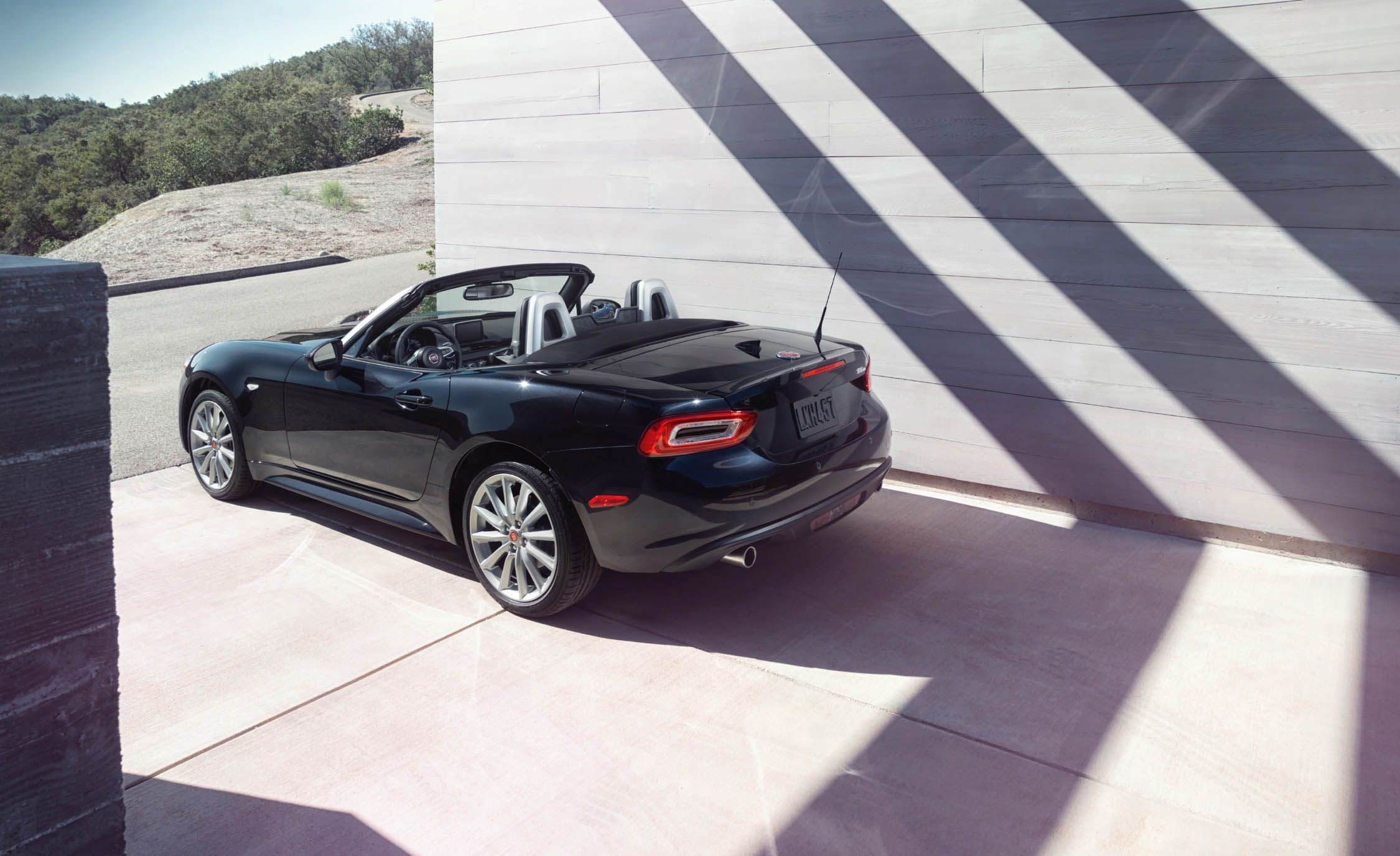 2017 Fiat 124 Spider Convertible (View 19 of 23)