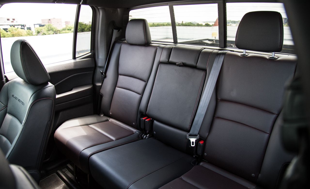 2017 Honda Ridgeline Interior Seats Rear (View 8 of 20)
