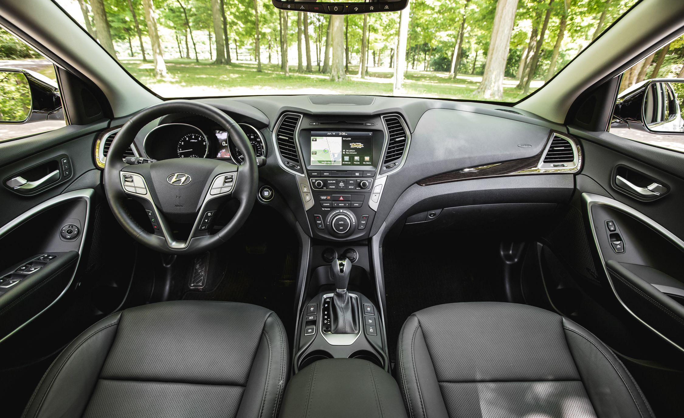 2017 Hyundai Santa Fe Interior Dashboard (View 10 of 12)