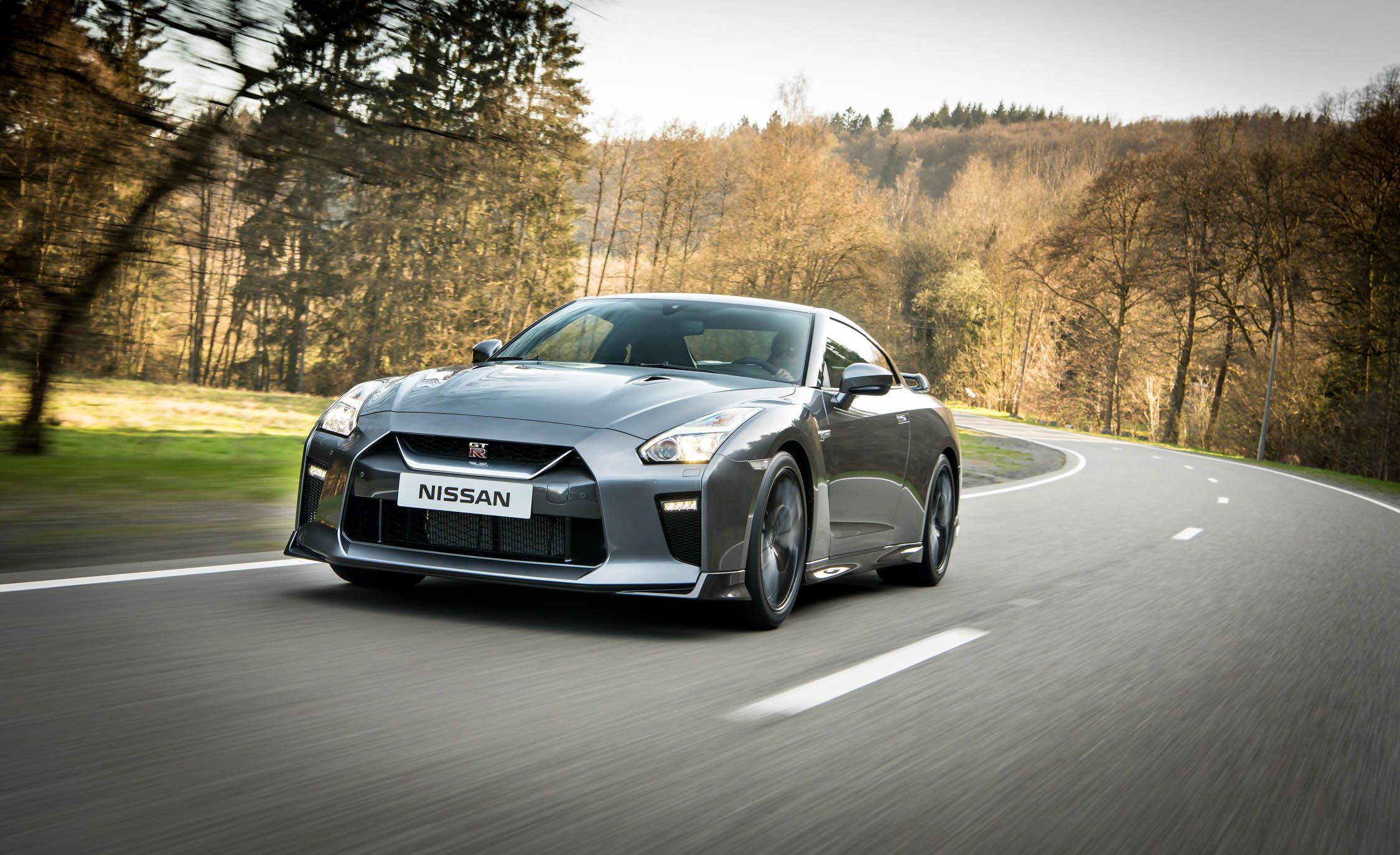 2017 Nissan GT R (View 8 of 17)