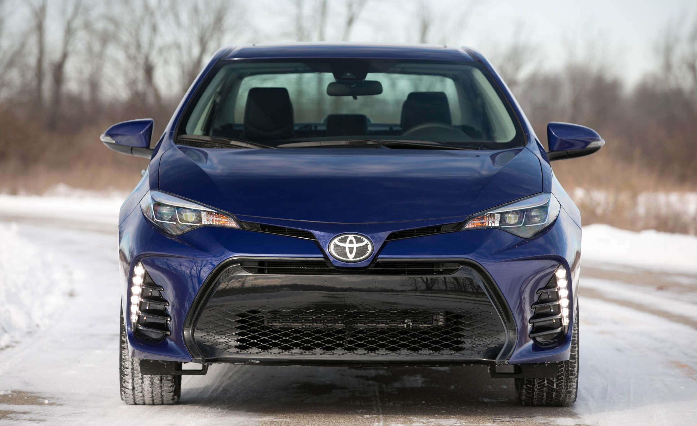 2017 Toyota Corolla XSE Exterior Front (View 71 of 75)