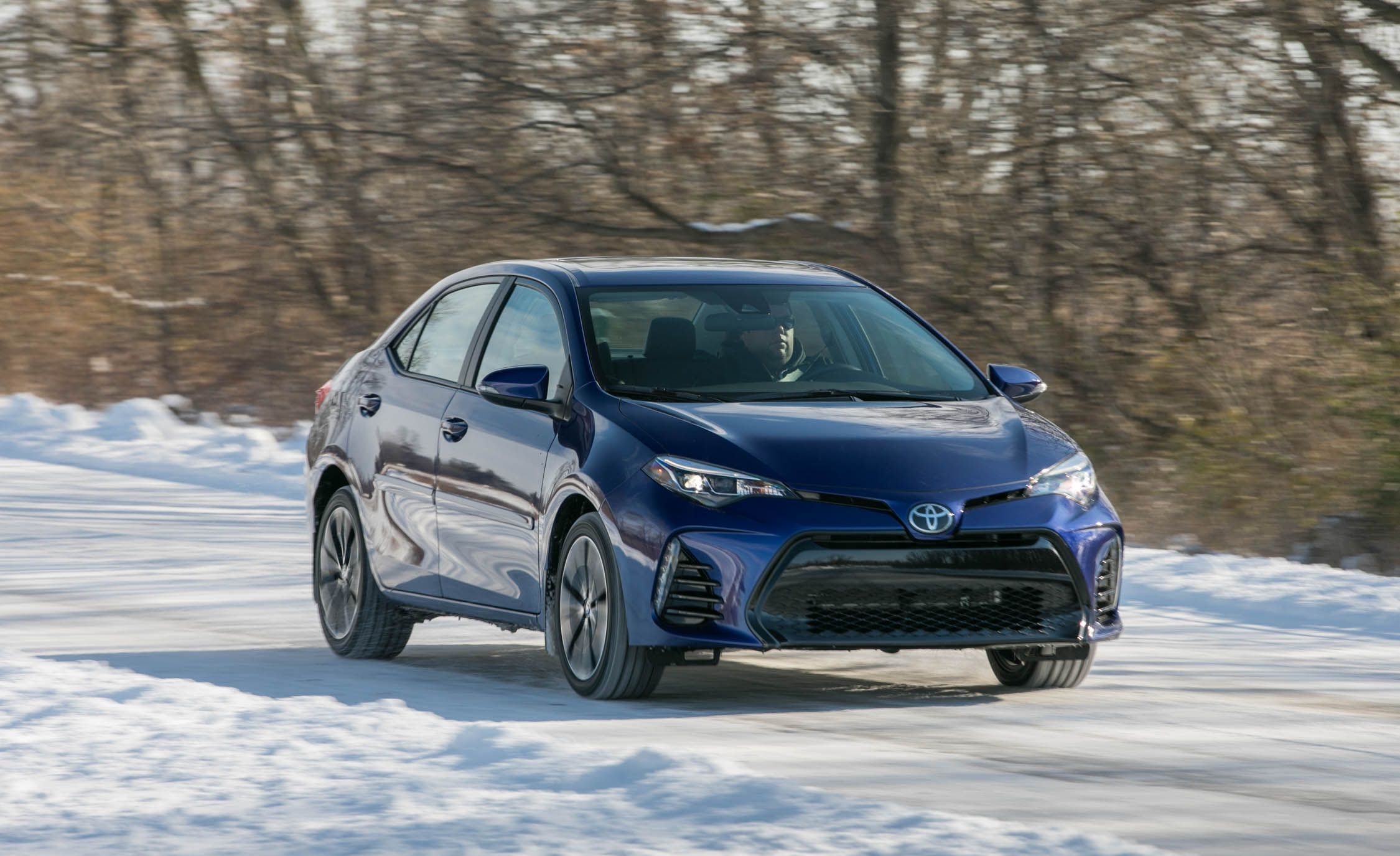 2017 Toyota Corolla XSE Test Drive Front Corner View (View 39 of 75)