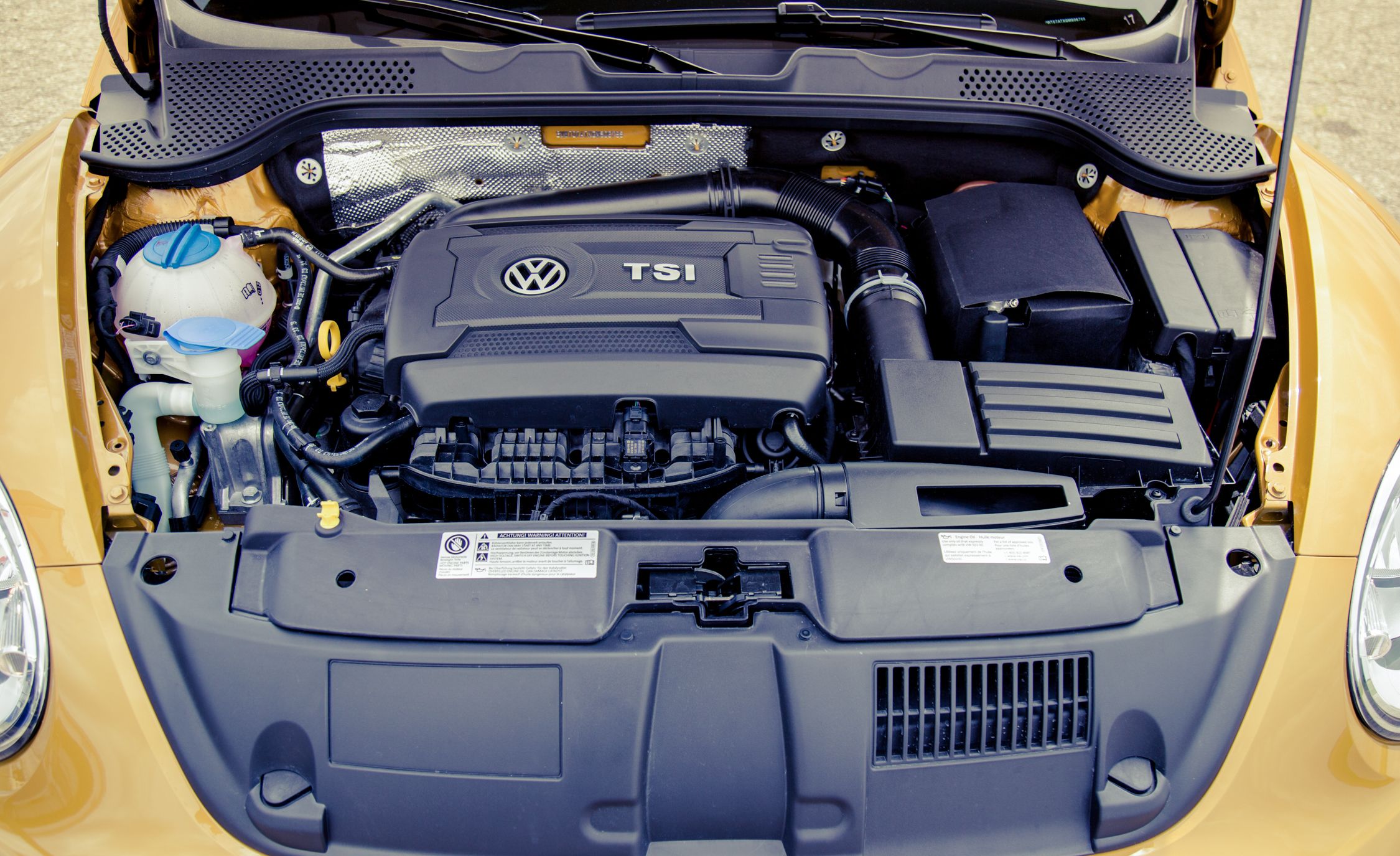 2017 Volkswagen Beetle Dune Convertible Turbo Engine (View 3 of 19)
